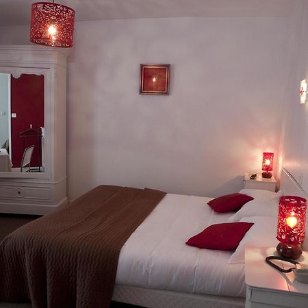 Logis Hotel Le Chrismas Châteaulin Exteriér fotografie