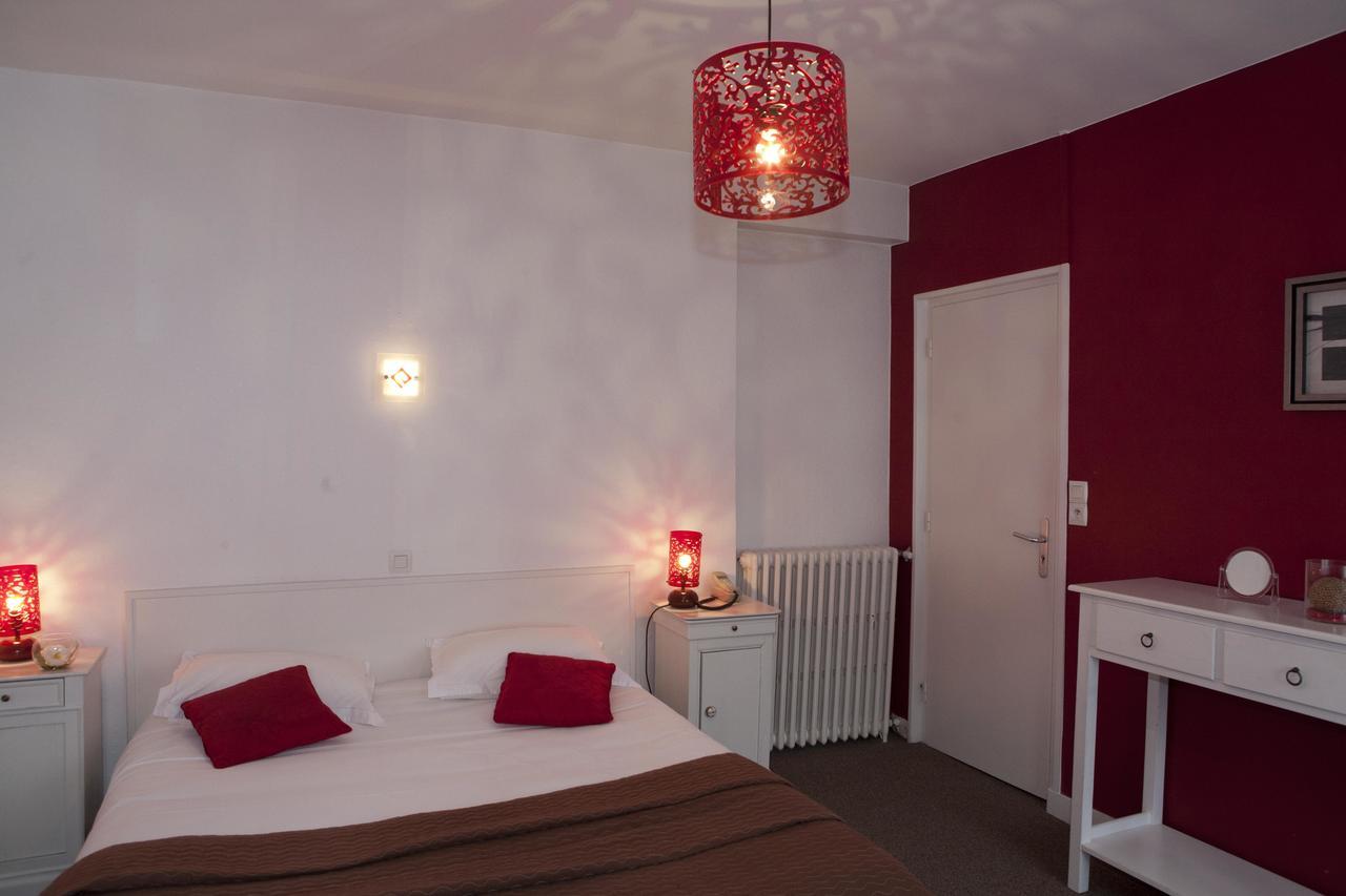 Logis Hotel Le Chrismas Châteaulin Exteriér fotografie